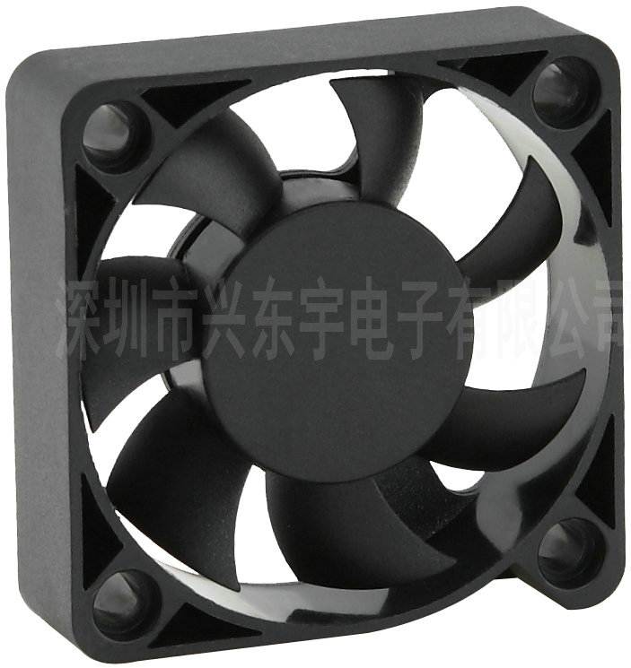 舞臺燈光散熱風扇http://www.chinazqcj.com/products-detail.asp?cpid=121